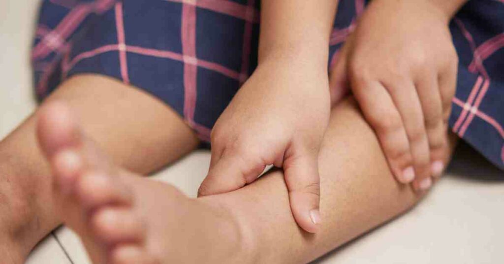 signs and symptoms or broken bones in baby and child