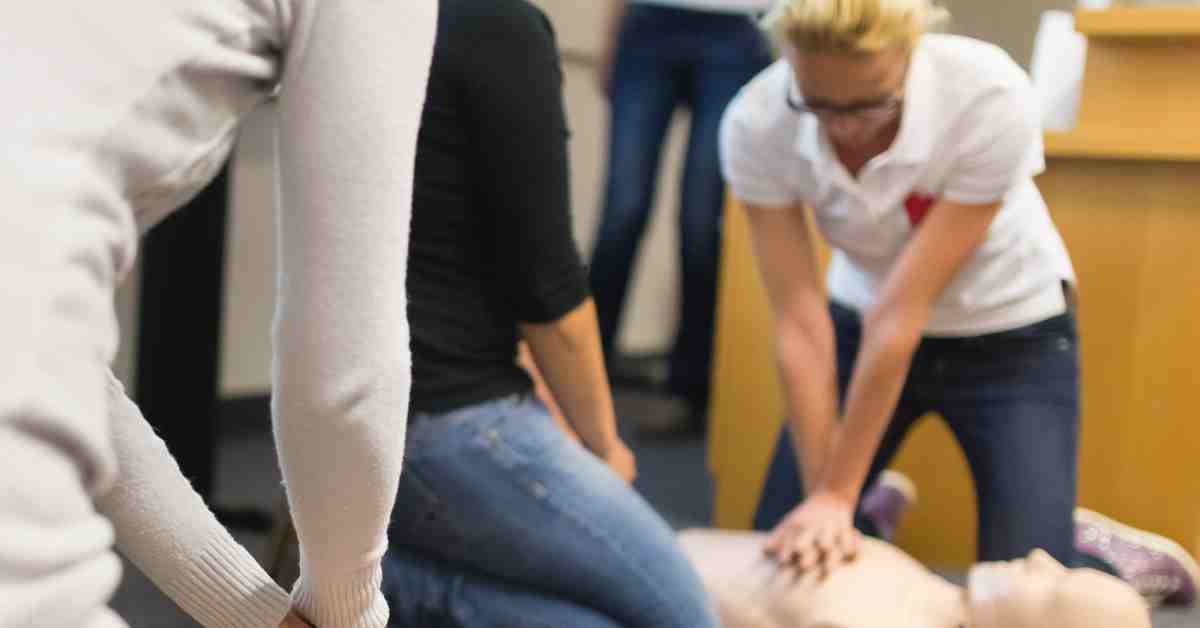 corporate-first-aid-training